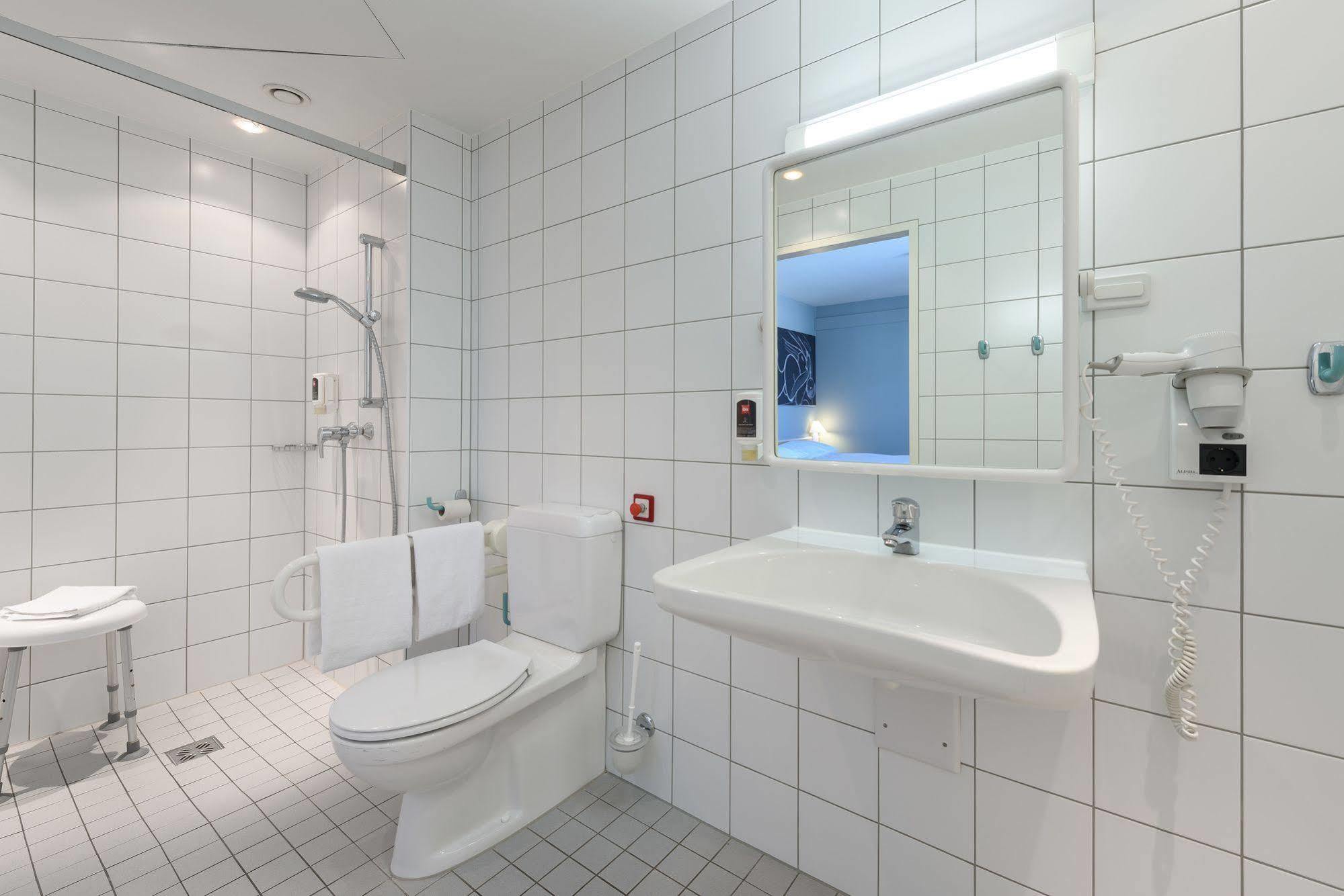 Hotel Ibis Bregenz Esterno foto
