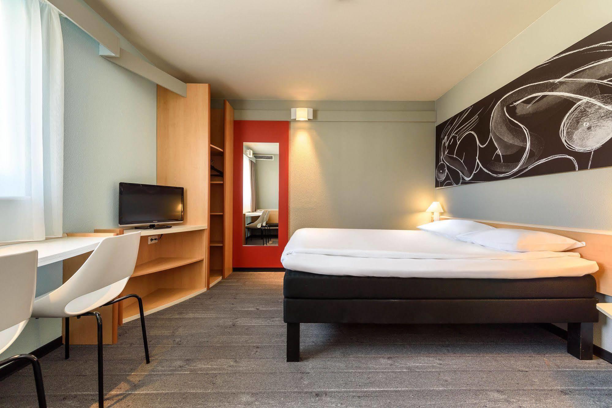 Hotel Ibis Bregenz Esterno foto